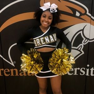 Meet your Posher, Nadia